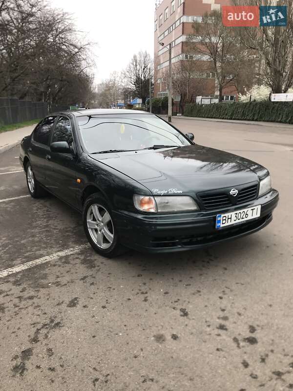 Nissan Maxima (1995)