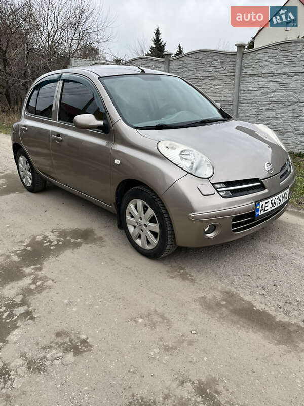 Nissan Micra (2005)