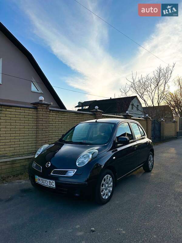 Nissan Micra (2010)