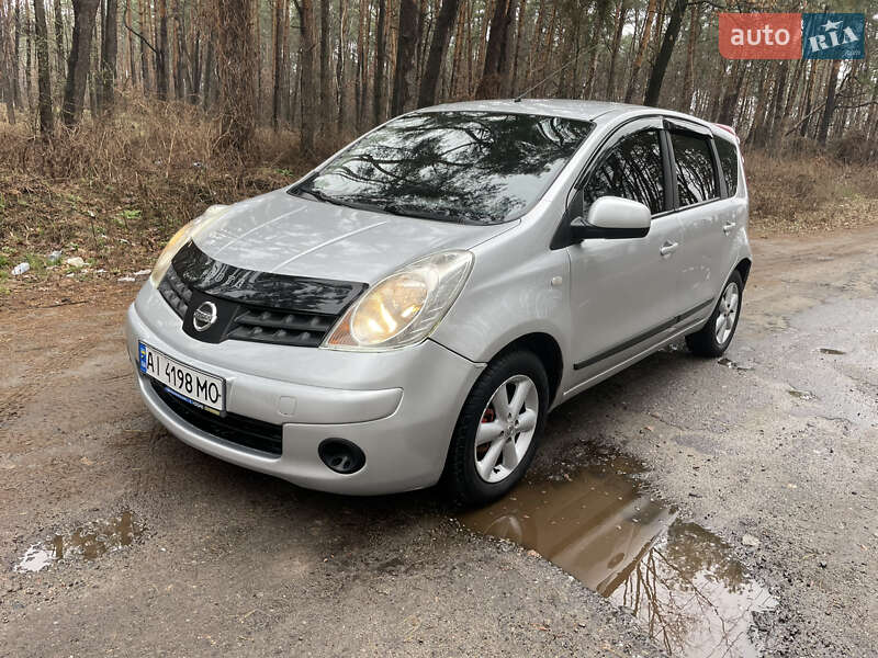 Nissan Note (2006)