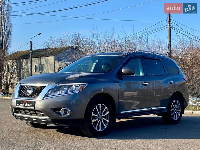 Nissan Pathfinder (2015)