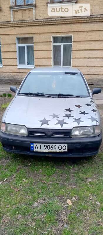 Nissan Primera (1992)