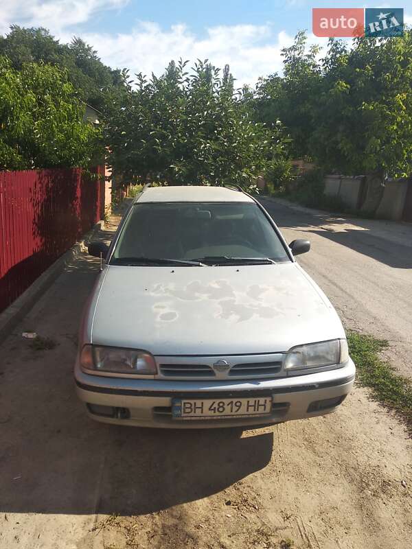 Nissan Primera (1992)