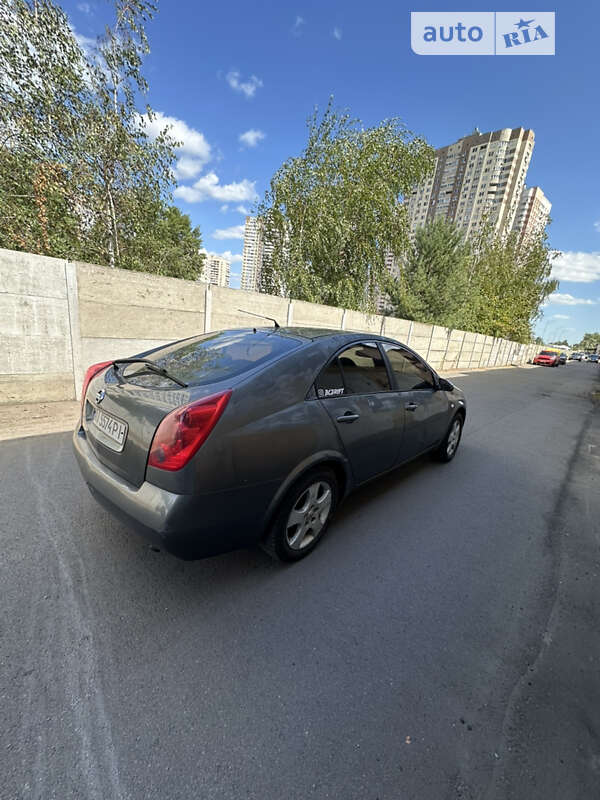 Nissan Primera (2002)