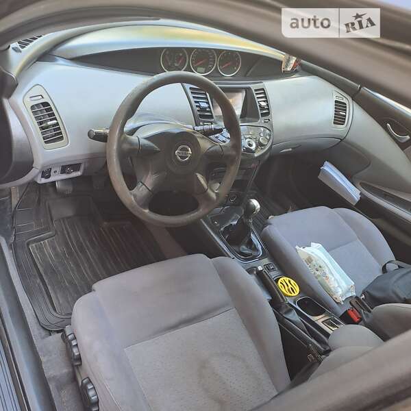 Nissan Primera (2003)