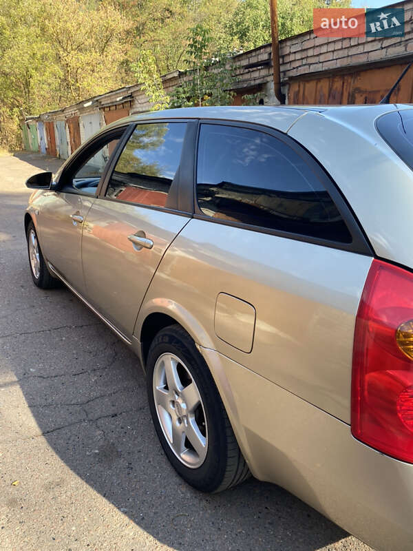 Nissan Primera (2004)