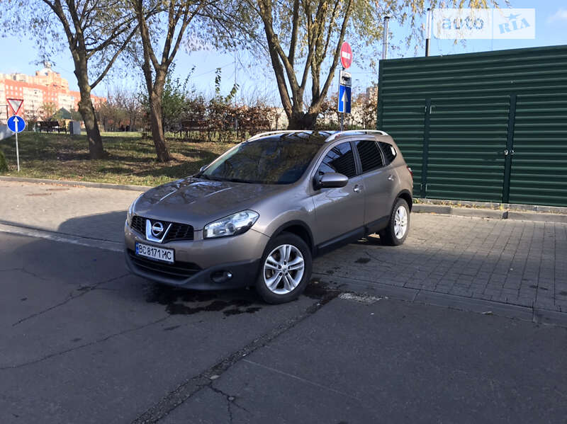 Nissan Qashqai+2 (2010)