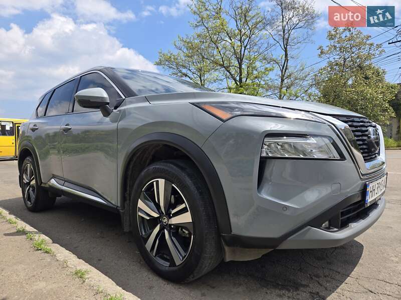 Nissan Rogue (2021)