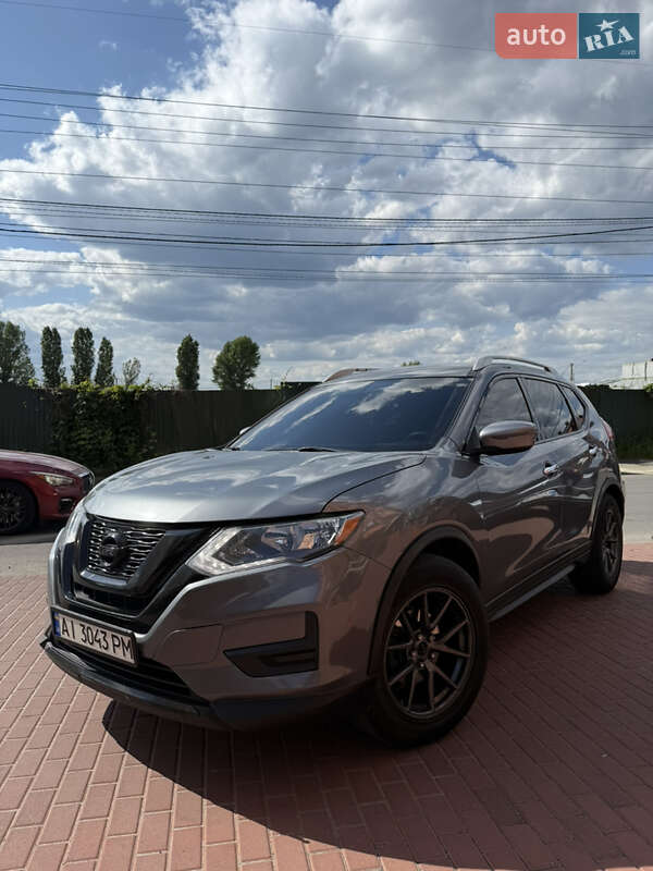 Nissan Rogue (2016)