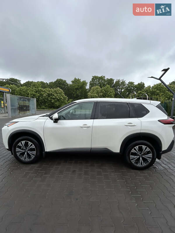 Nissan Rogue (2021)
