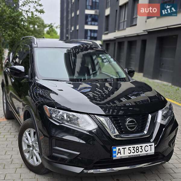 Nissan Rogue (2018)
