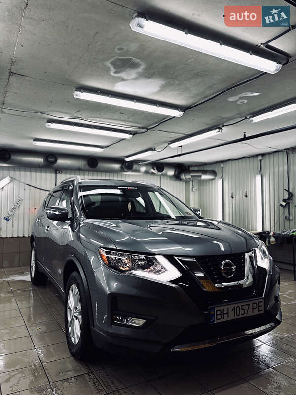 Nissan Rogue (2015)
