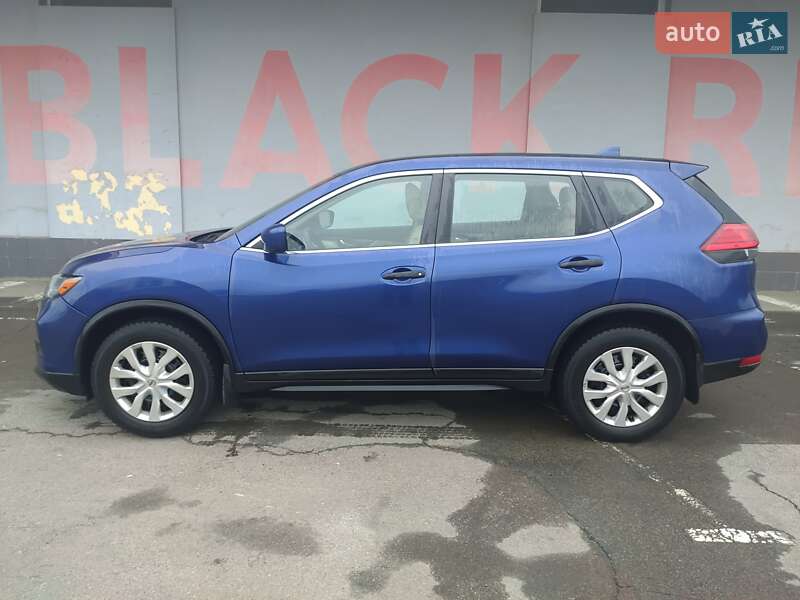 Nissan Rogue (2017)