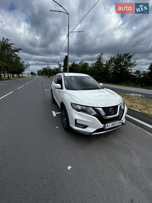 Nissan Rogue (2018)