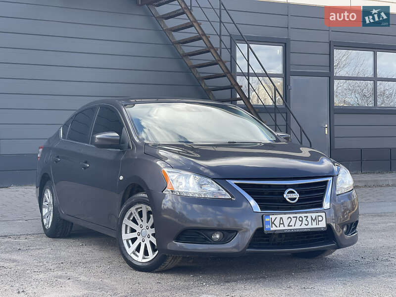 Nissan Sentra (2015)