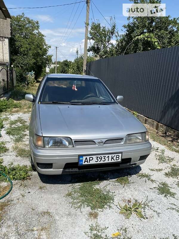 Nissan Sunny (1991)