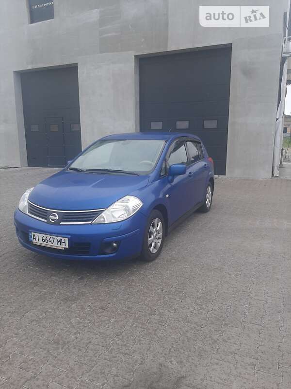 Nissan Tiida (2007)