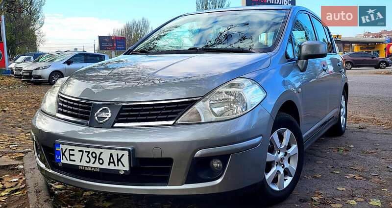 Nissan Tiida (2007)