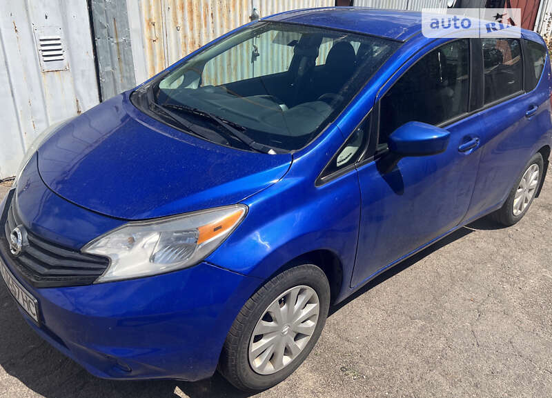 Nissan Versa note (2016)