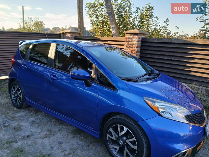 Nissan Versa (2015)