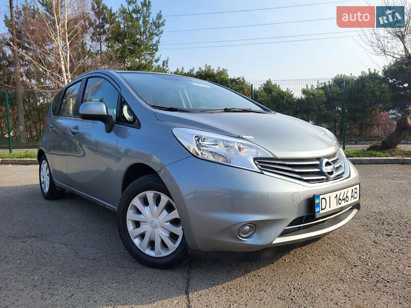 Nissan Versa (2014)