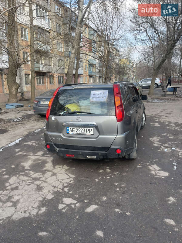 Nissan X-trail (2007)