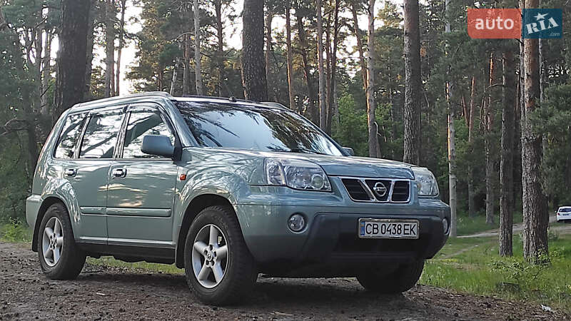 Nissan X-trail (2003)