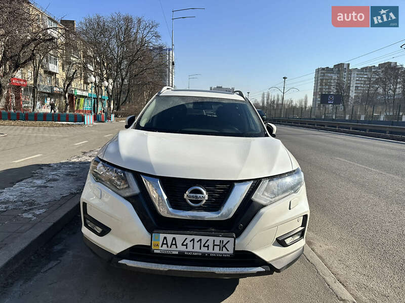 Nissan X-trail (2019)