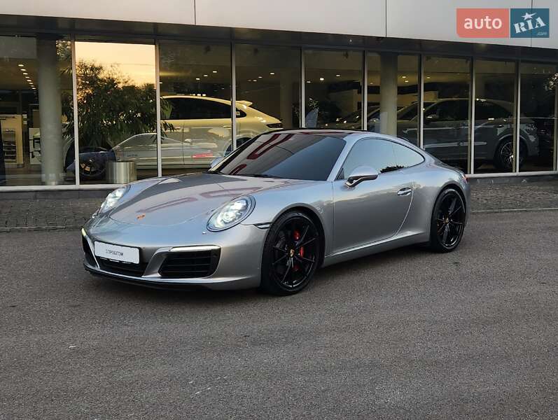 Porsche 911 (2017)