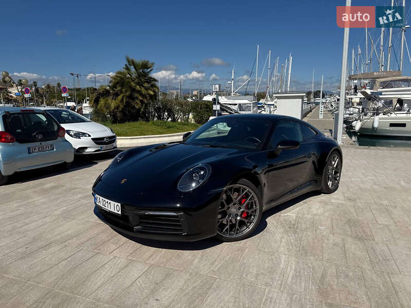 Porsche 911 (2022)