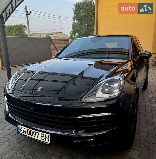 Porsche Cayenne coupe (2022)