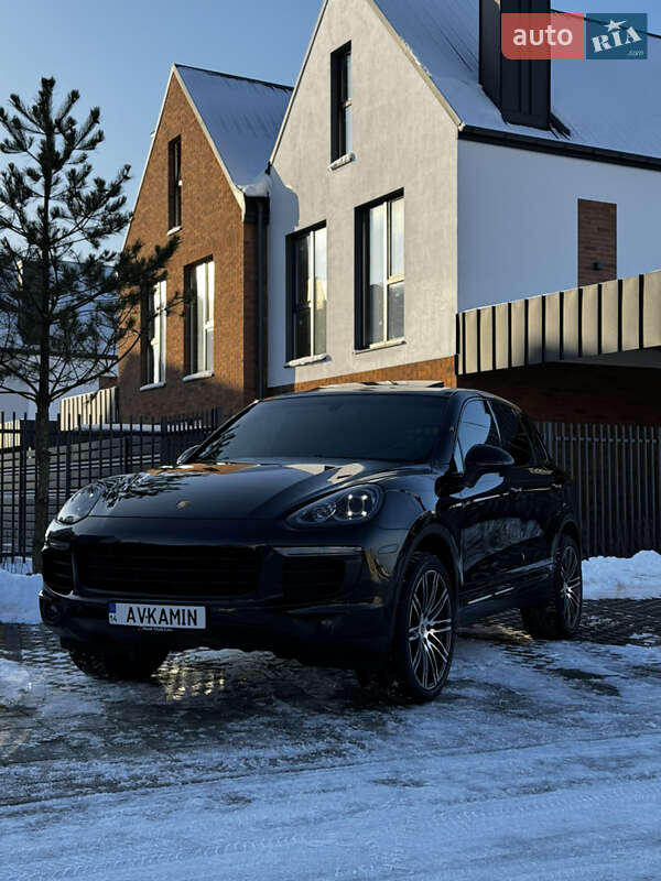 Porsche Cayenne (2017)