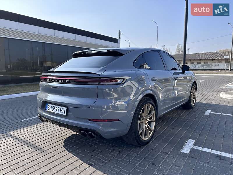 Porsche Cayenne (2023)