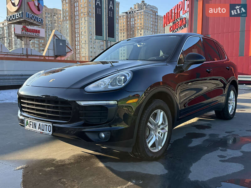 Porsche Cayenne (2015)