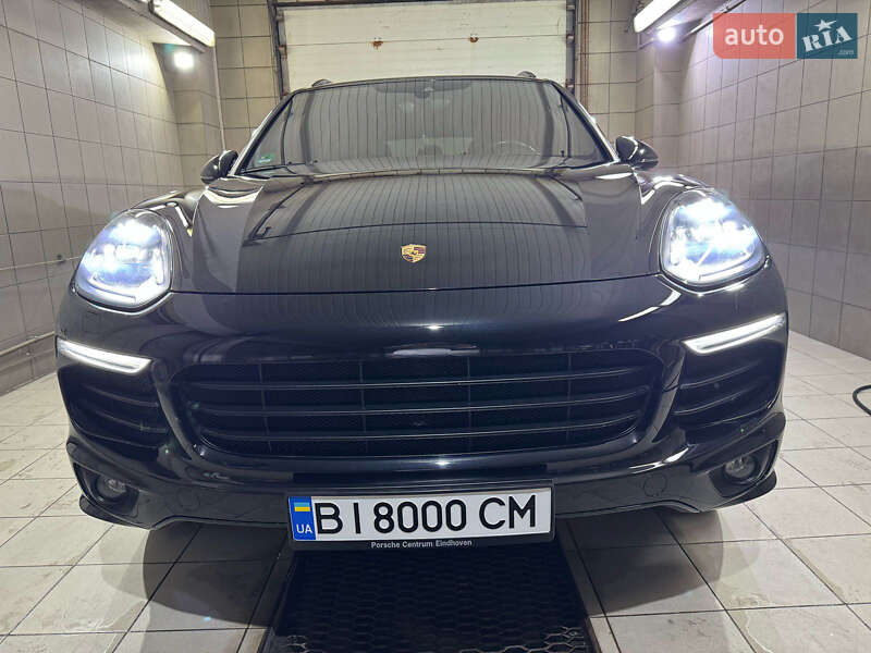 Porsche Cayenne (2017)