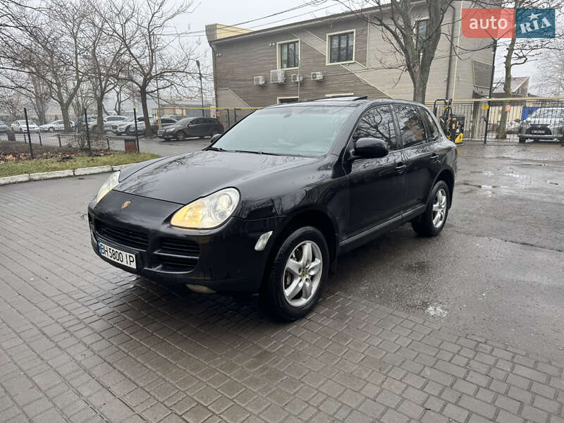 Porsche Cayenne (2004)