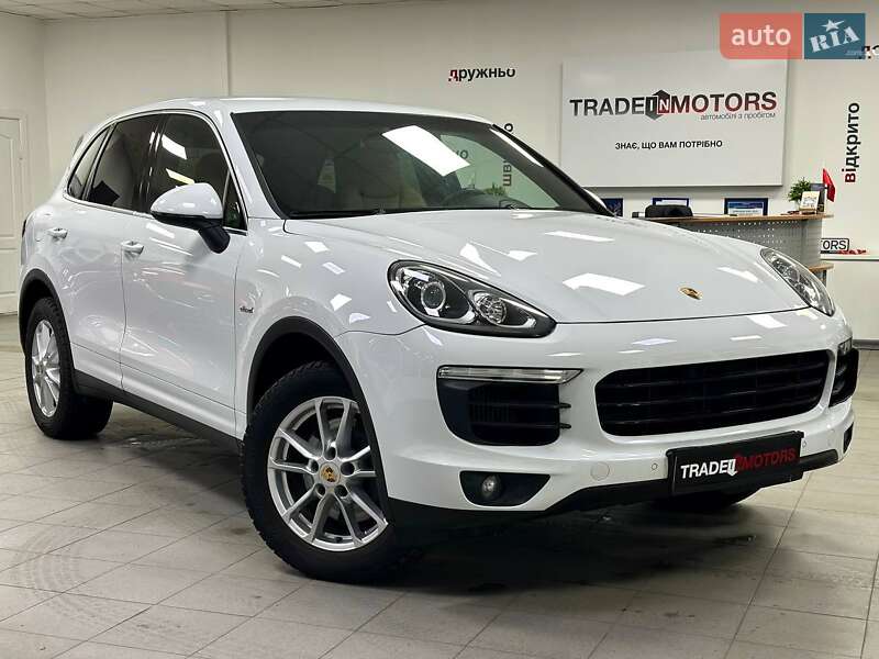 Porsche Cayenne (2016)