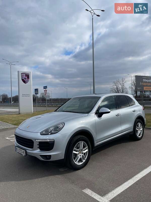 Porsche Cayenne (2015)