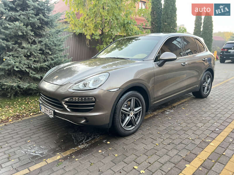 Porsche Cayenne (2012)