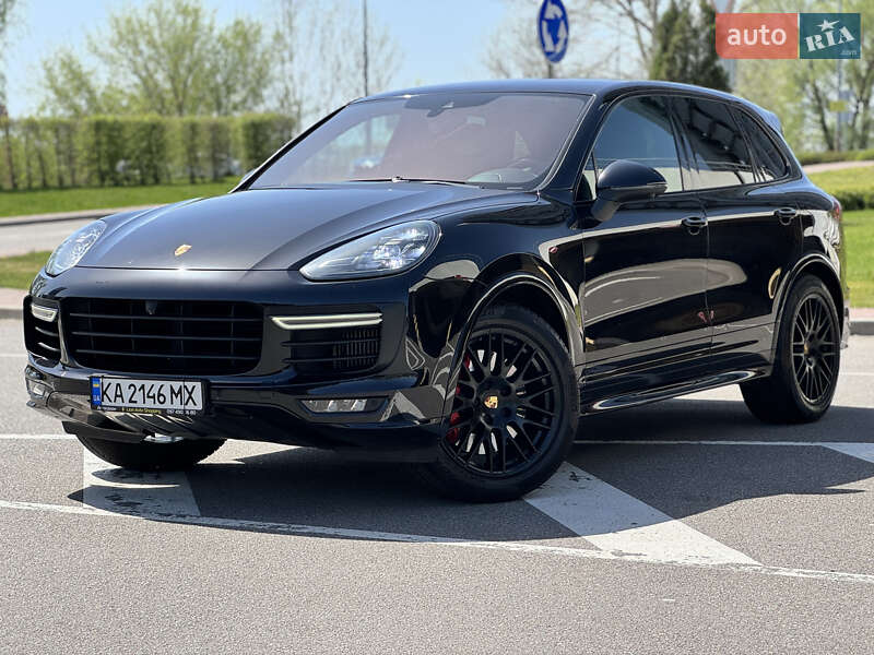 Porsche Cayenne (2017)