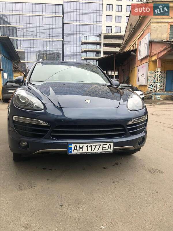 Porsche Cayenne (2012)