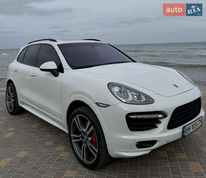 Porsche Cayenne (2012)