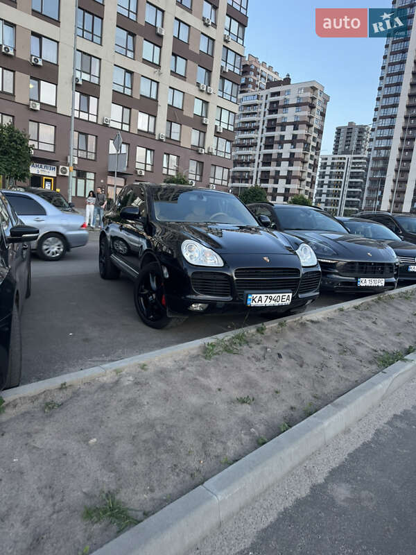 Porsche Cayenne (2006)