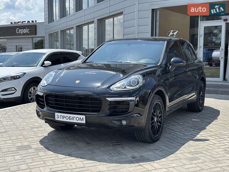 Porsche Cayenne (2016)