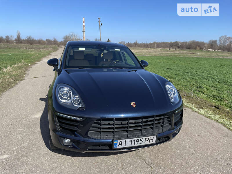 Porsche Macan (2018)