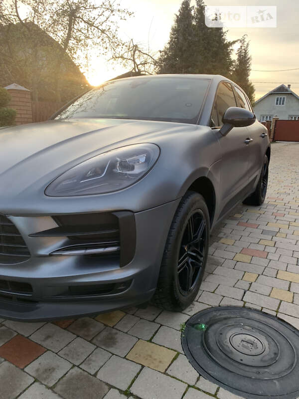 Porsche Macan (2019)