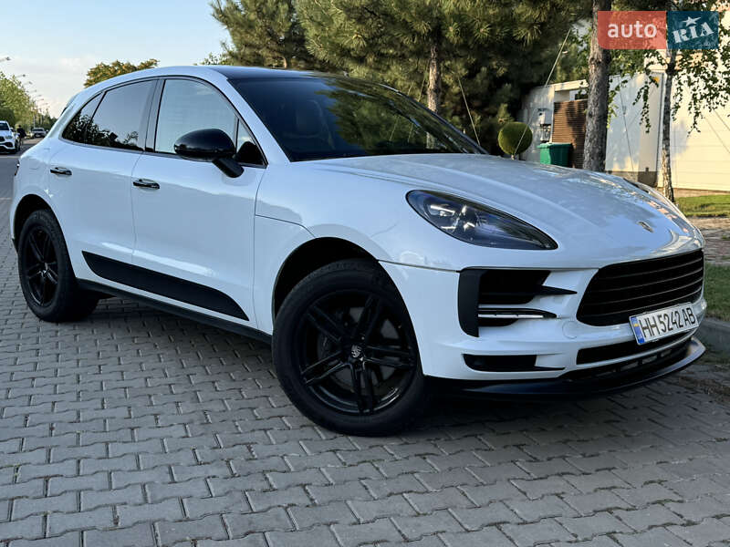 Porsche Macan (2017)