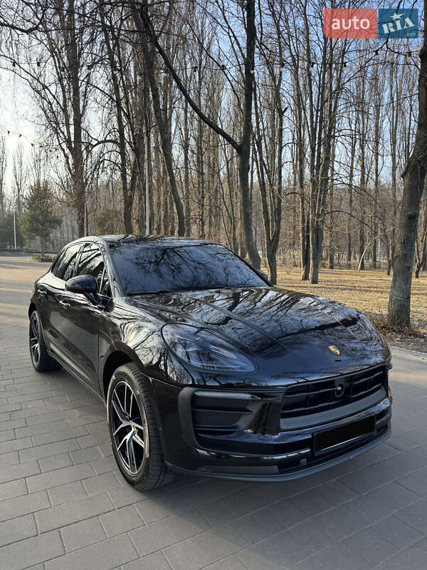 Porsche Macan (2021)