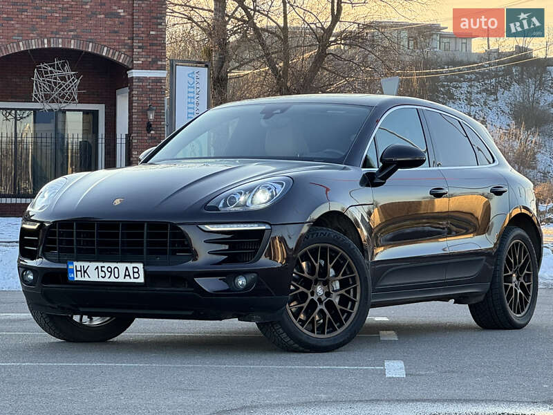Porsche Macan (2018)