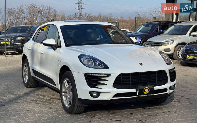 Porsche Macan (2018)
